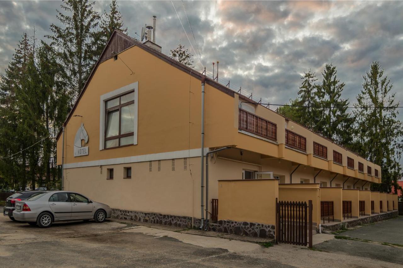 利皮查酒店和餐厅 Szilvásvárad 外观 照片