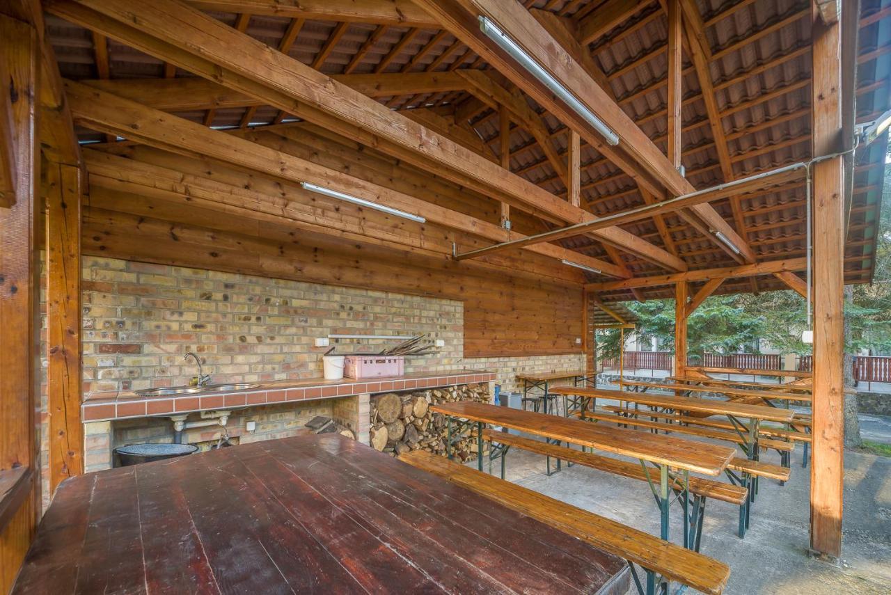 利皮查酒店和餐厅 Szilvásvárad 外观 照片