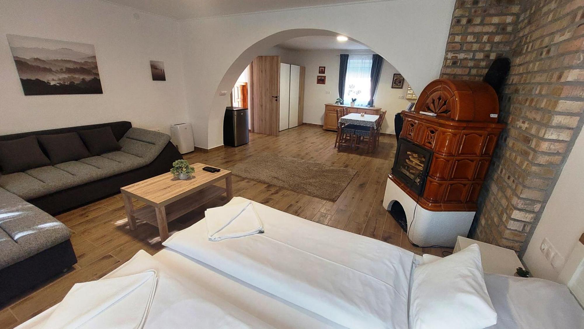 利皮查酒店和餐厅 Szilvásvárad 外观 照片